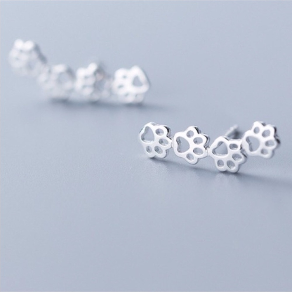 Paw Print Ear Crawlers